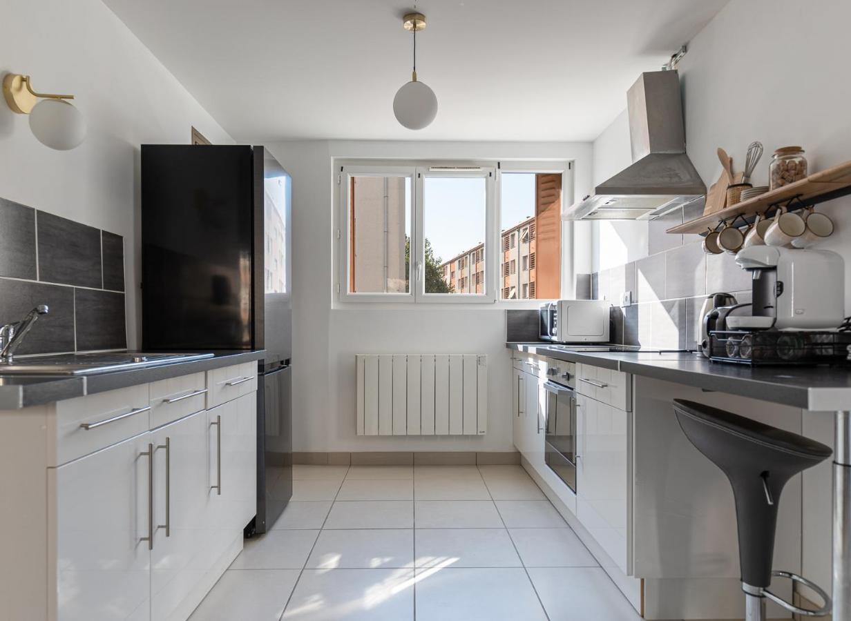 Appartement Spacieux 1 Chambre Parking Gratuit Valence  Exteriör bild